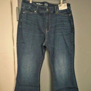 a.n.a. Women's High-Rise Flare Leg Jean